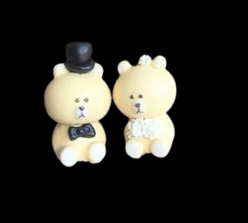 Lovely Edible Sugar Love Bears, Bride & Groom Couple Figure; 3D Handmade Wedding/Anniversary Cake Topper/Decoration set- Free & Fast Shipping - Image 2